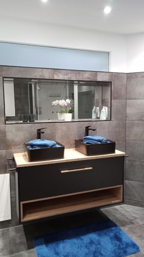 Ferienwohnung "Blue" Im Herzen Von Sulz Lahr  Bagian luar foto